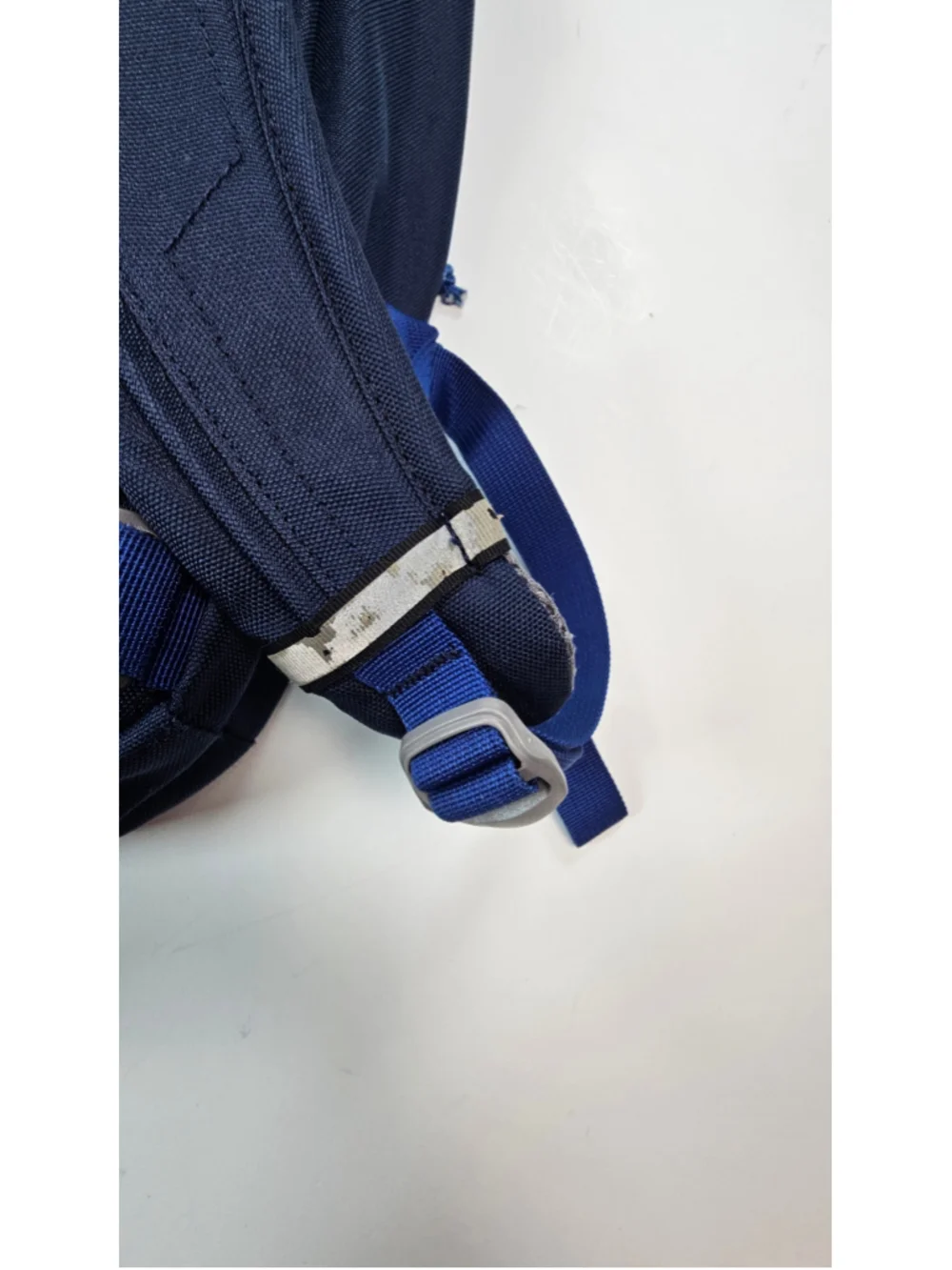 Mountain Hardwear Tablet Backpack Navy Blue Laptop Daypack Outdoor Commuter